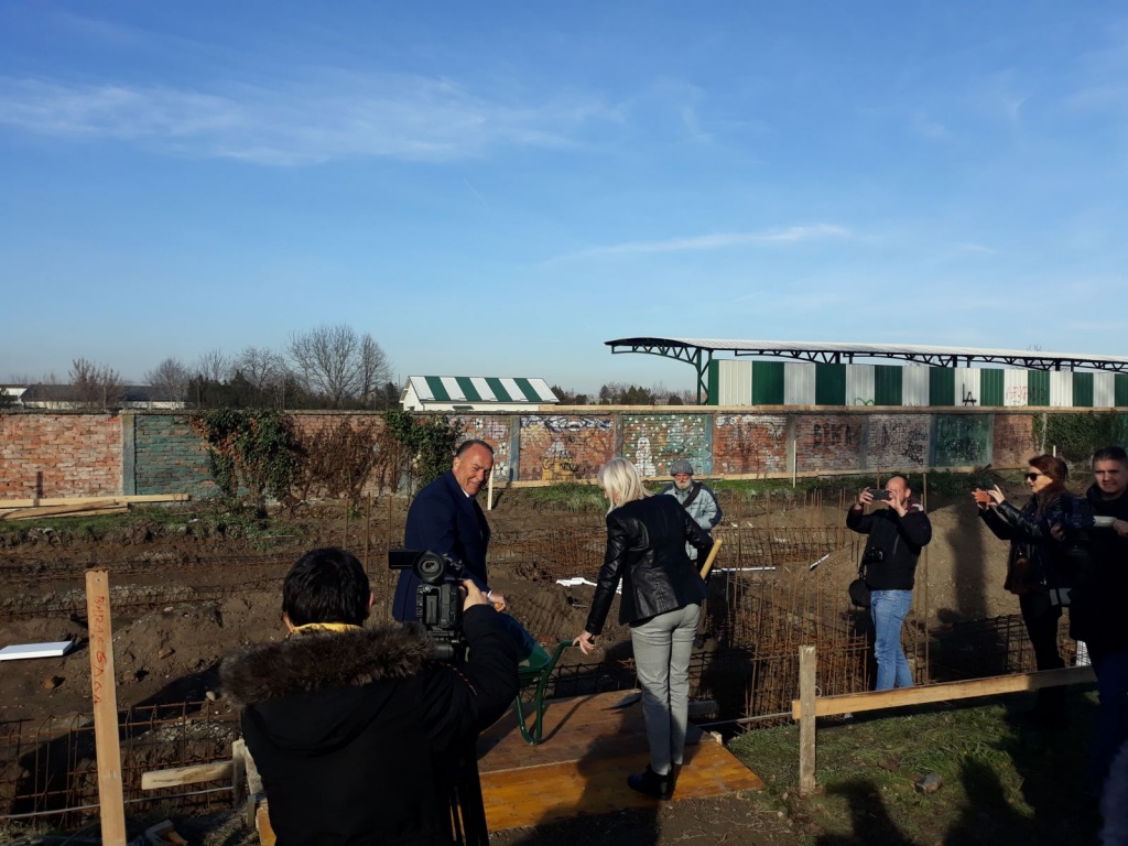 IMG cd6b0974073f3e4b15fb5658f1736eb2 V (1)