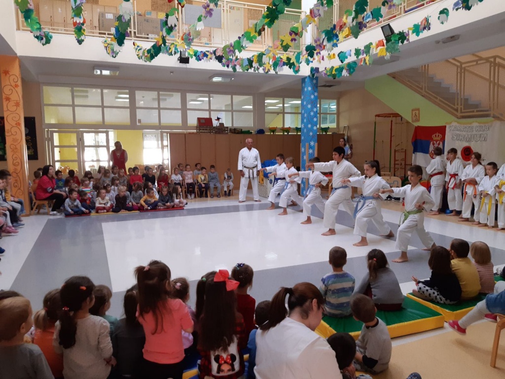 IMG d59d95bd2e0b48cb091c48c10312bde1 V